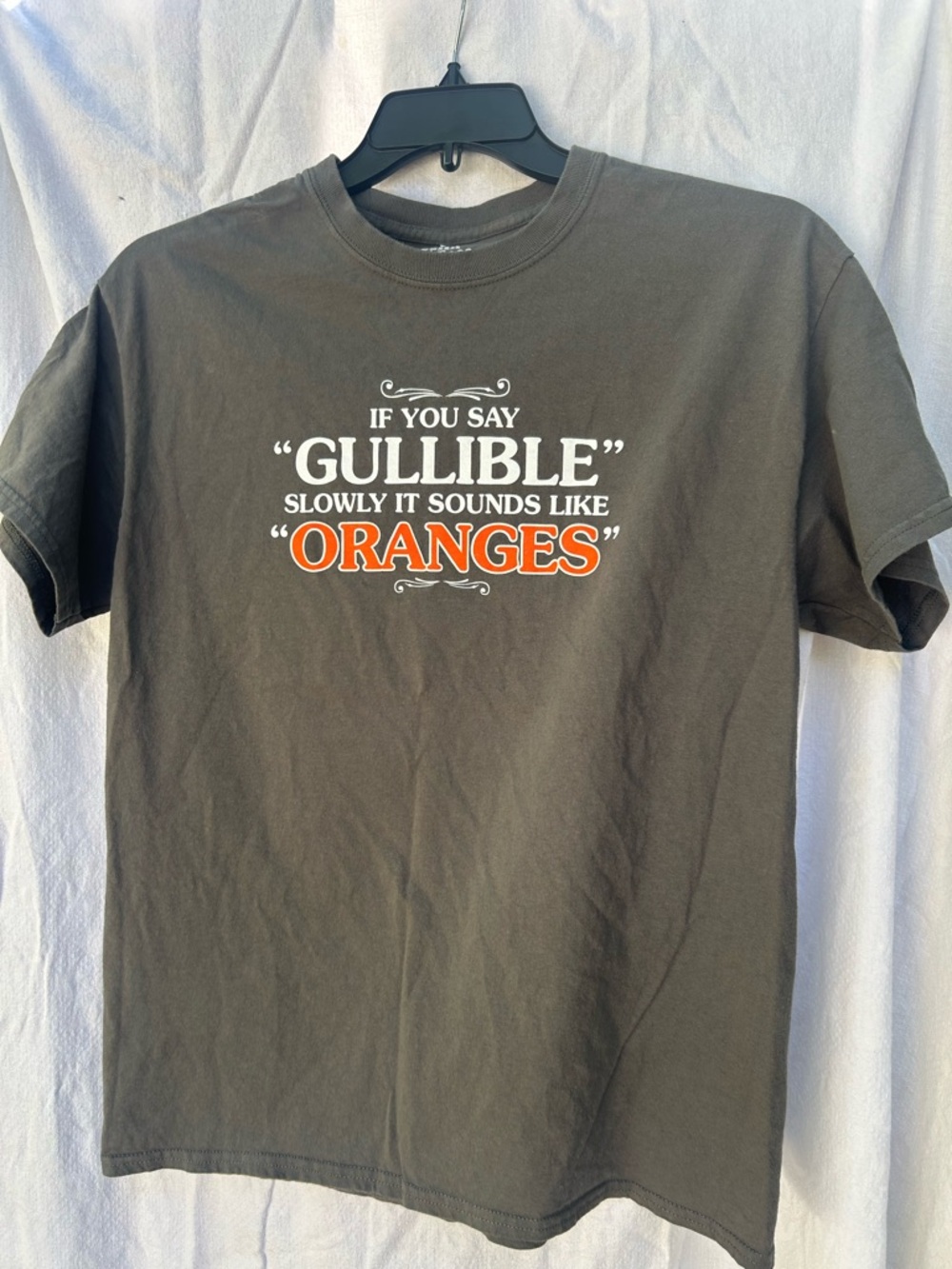 Funny “Gullible Sounds Like Oranges” Graphic Tee 😂 Adult Large Humor Shirt